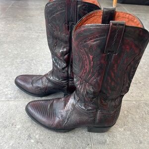 Men’s lizard cowboy boots
